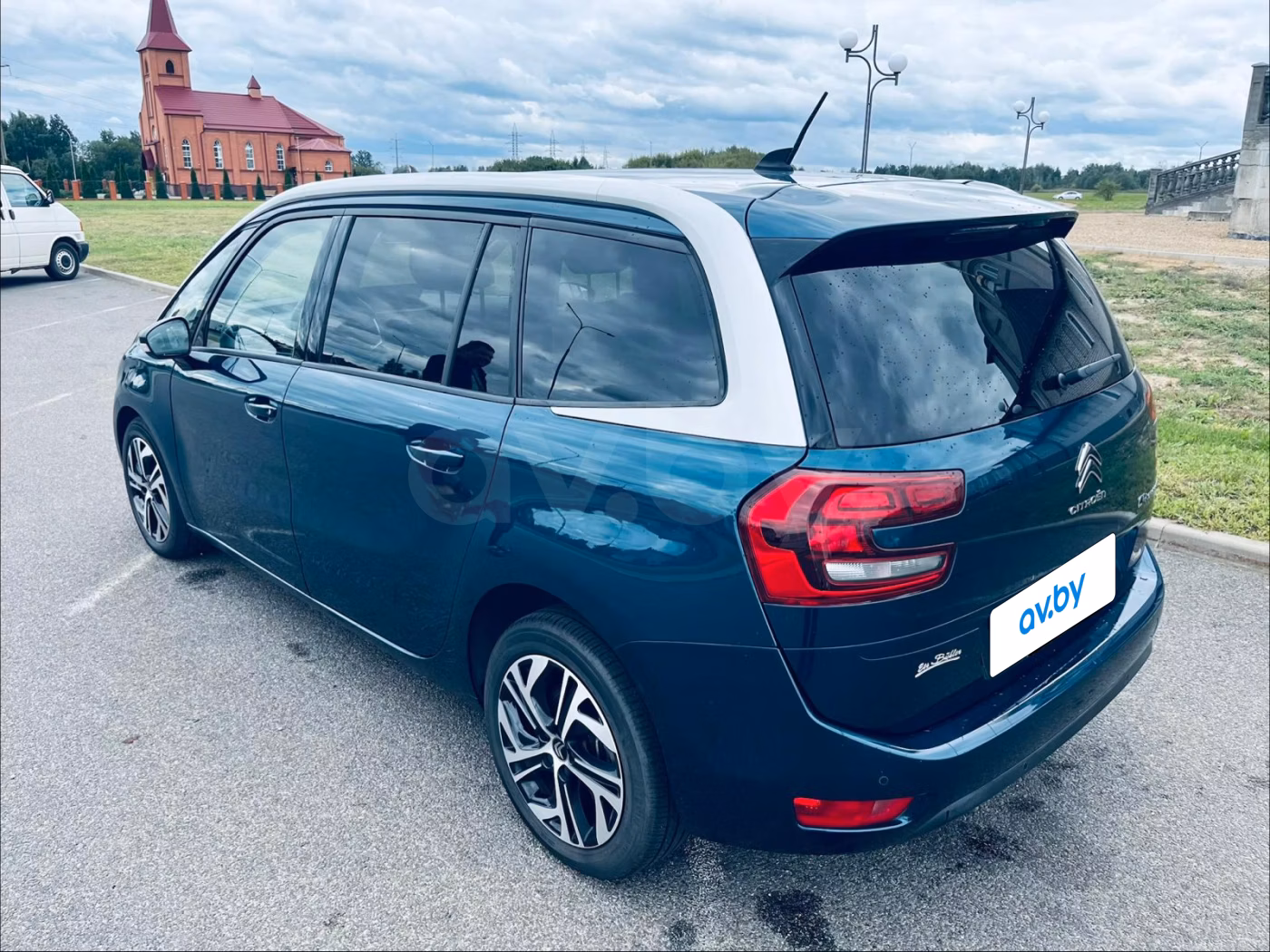 Citroen C4 Grand Spacetourer фото 9