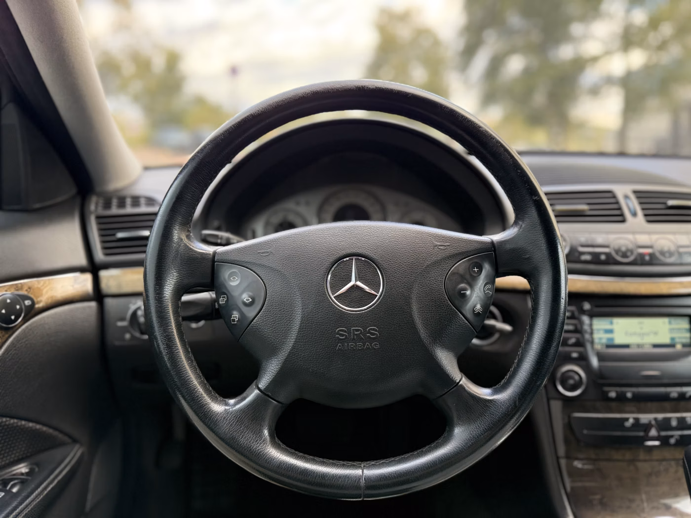 Mercedes-Benz E-Класс фото 8