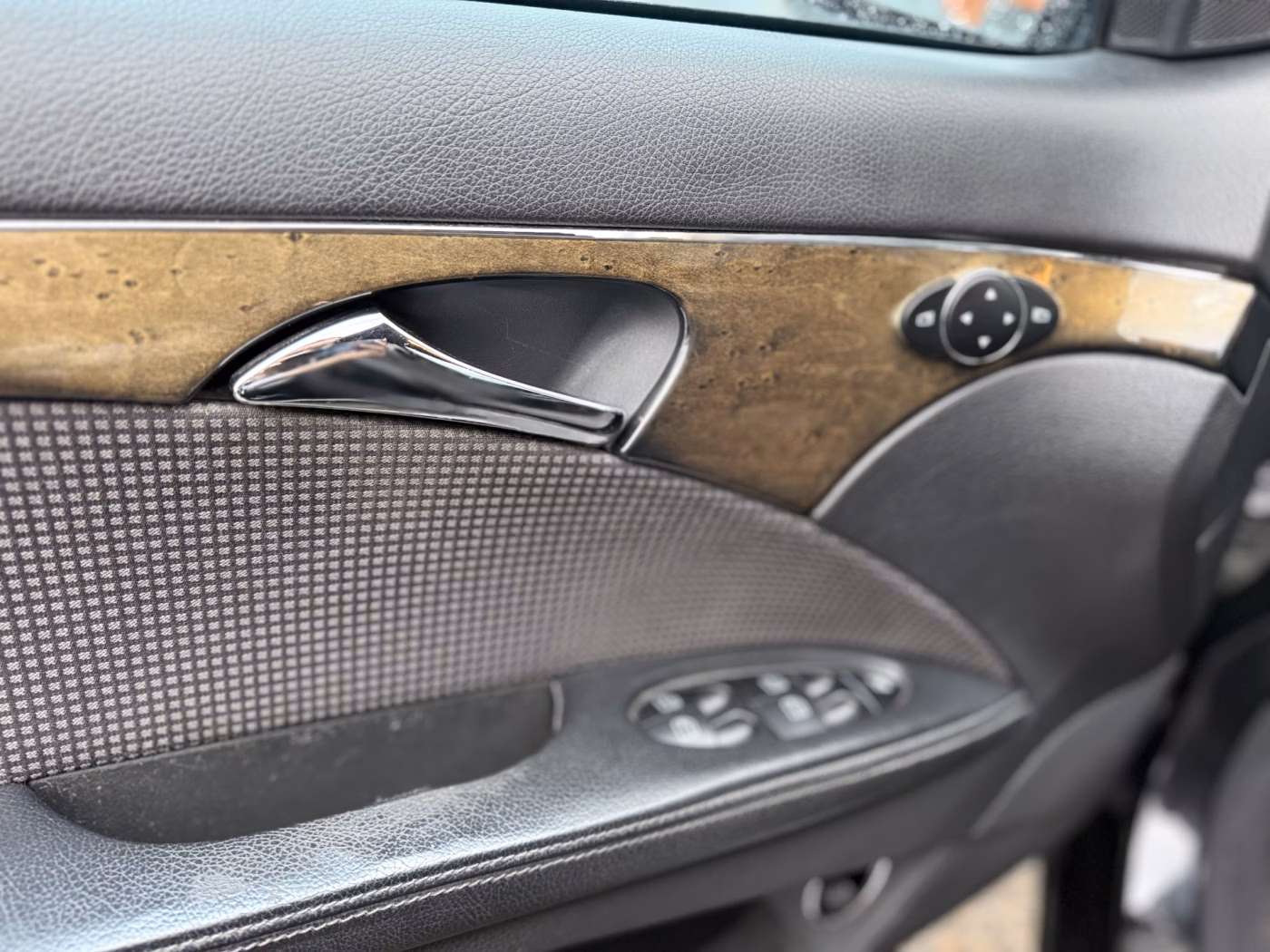 Mercedes-Benz E-Класс фото 13