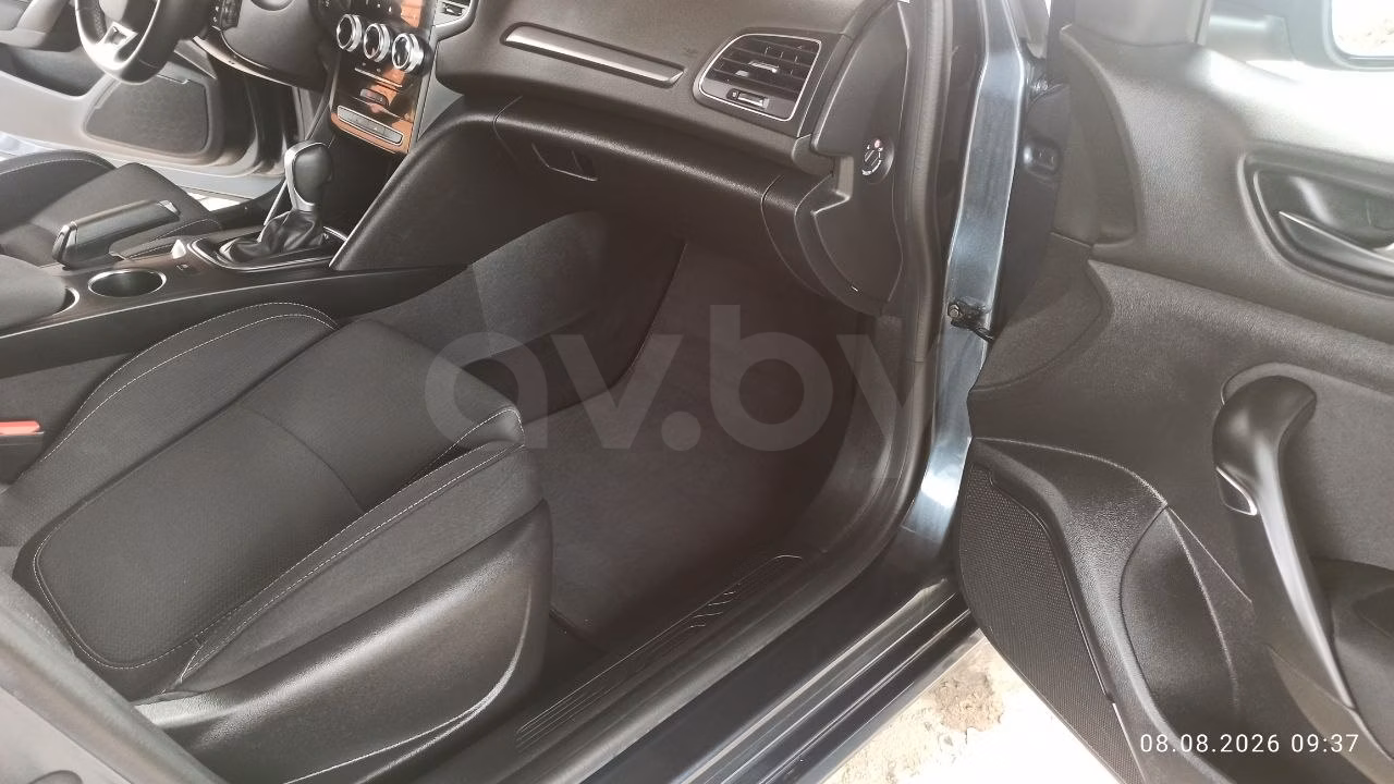 Renault Megane фото 16