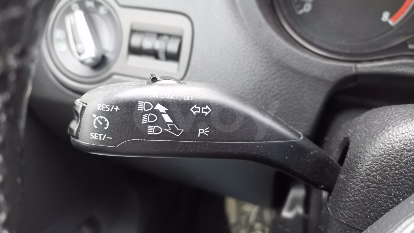 Volkswagen Polo Sedan фото 14