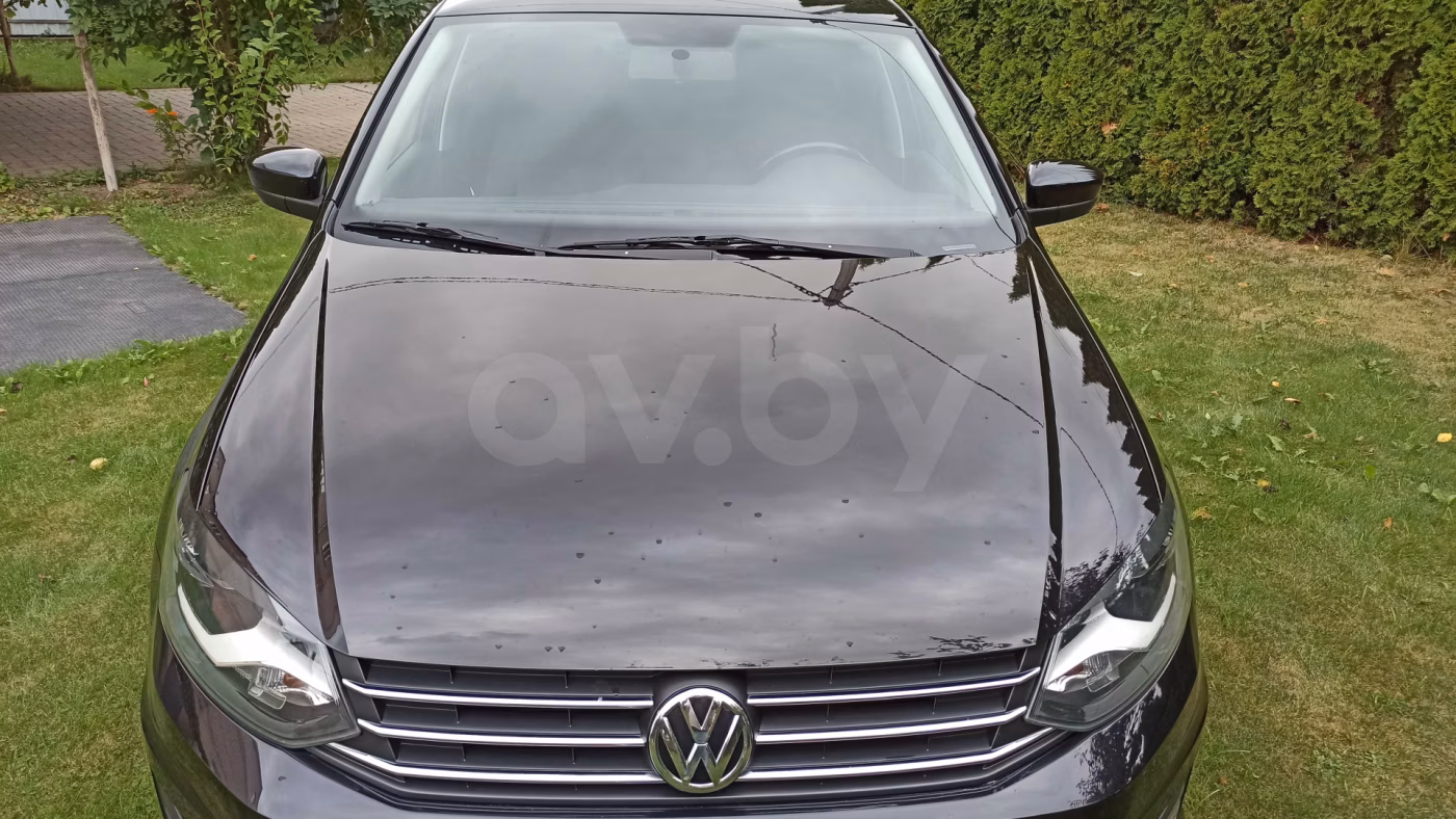 Volkswagen Polo Sedan фото 6