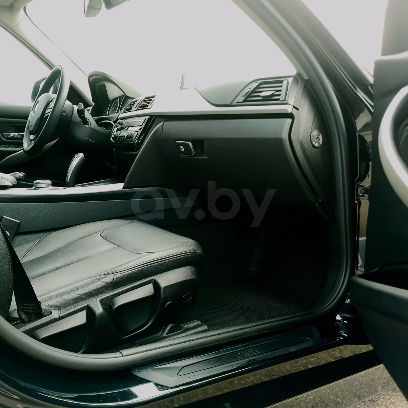 BMW 3 серия фото 12