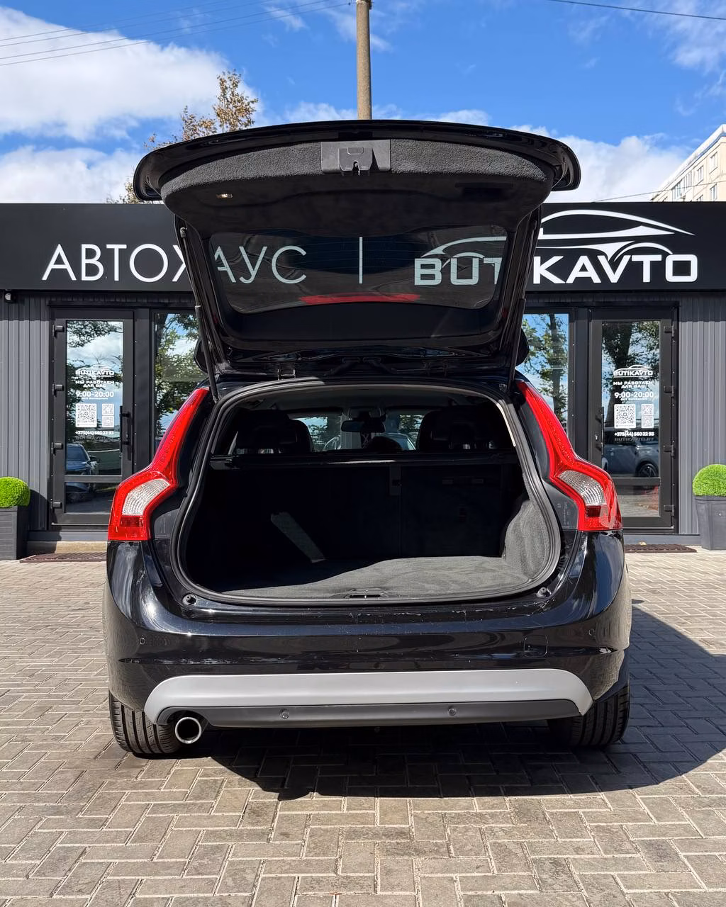 Volvo V60 фото 12