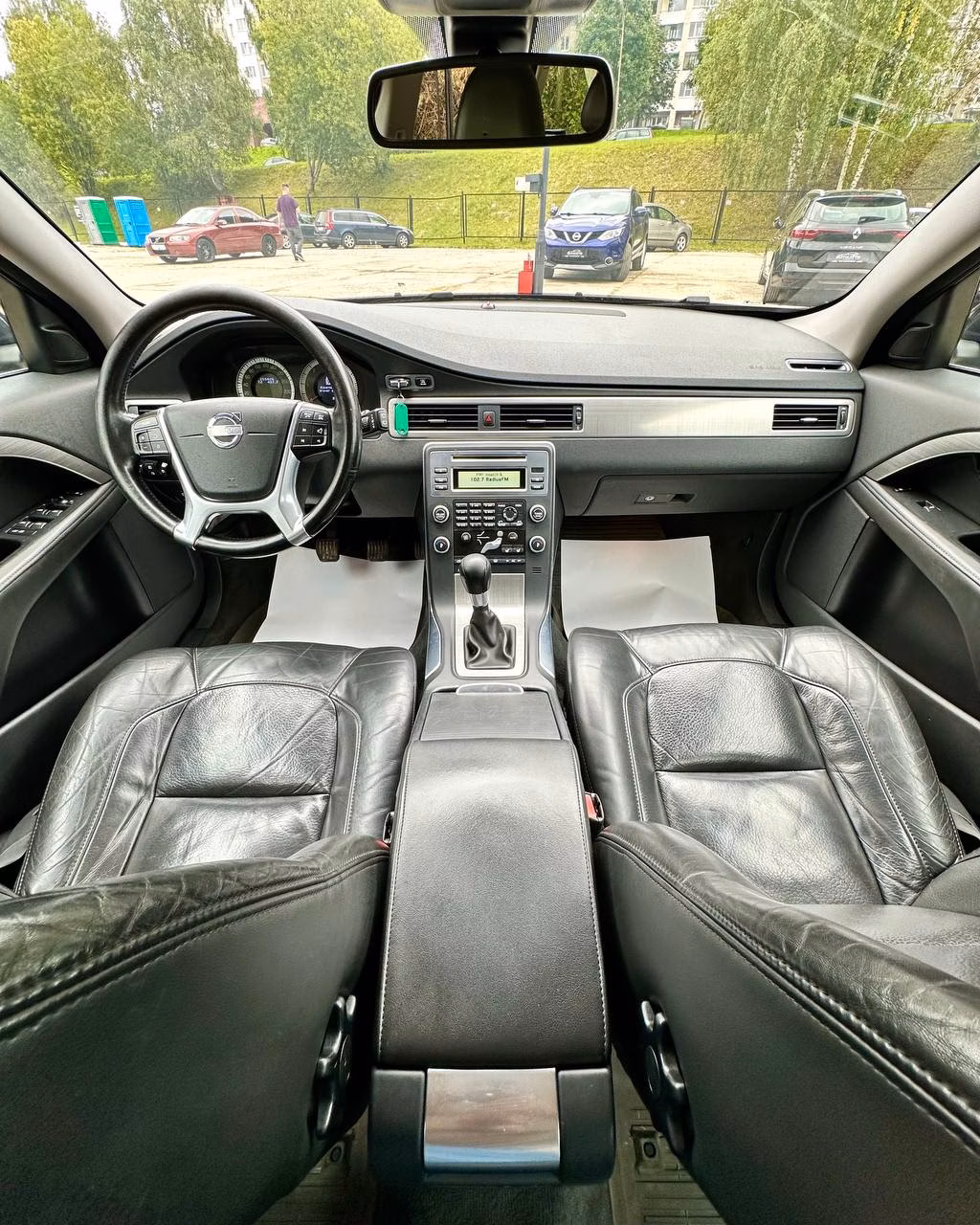 Volvo V70 фото 9