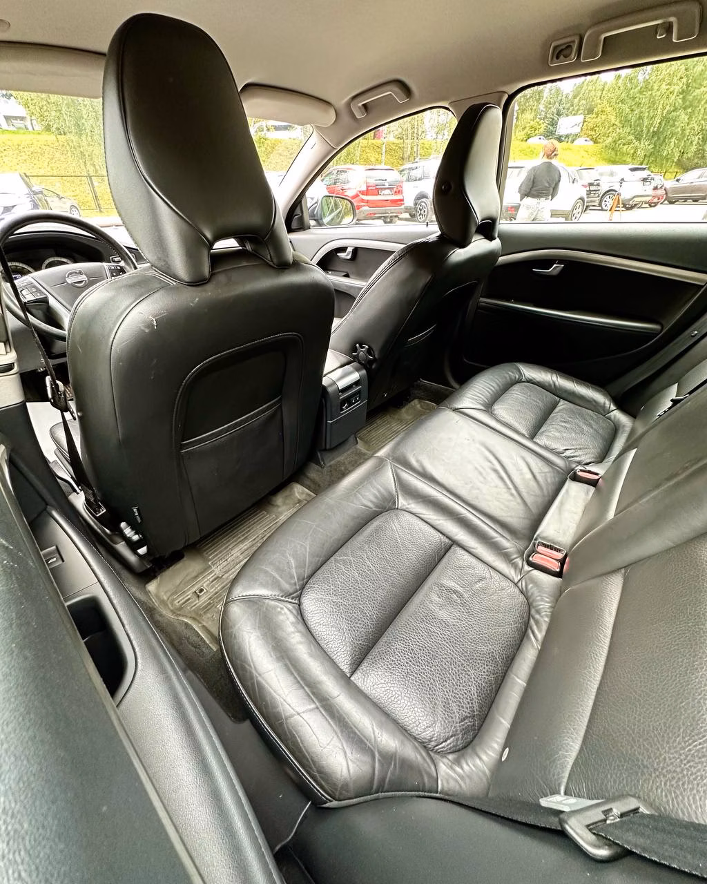 Volvo V70 фото 13