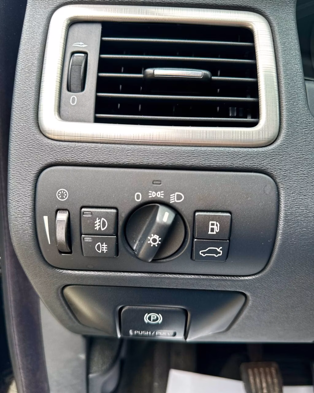 Volvo V70 фото 16