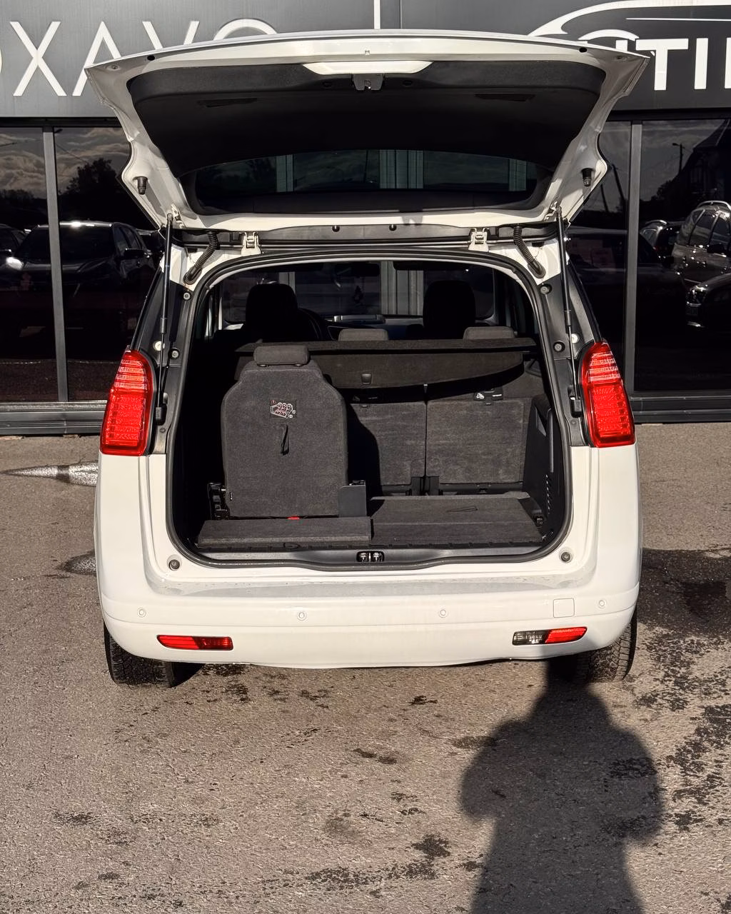 Peugeot 5008 фото 12