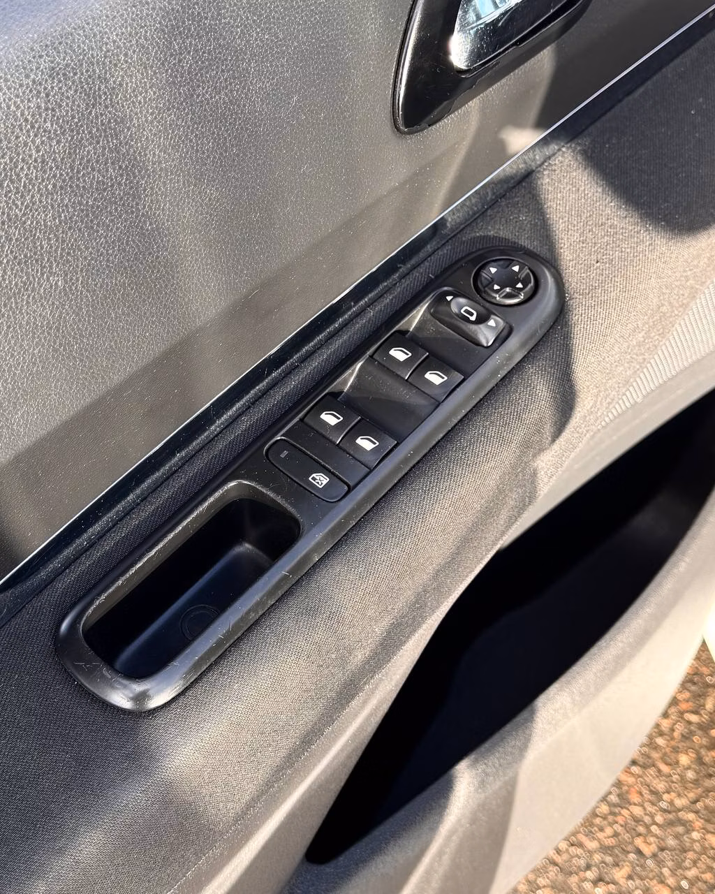 Peugeot 5008 фото 19