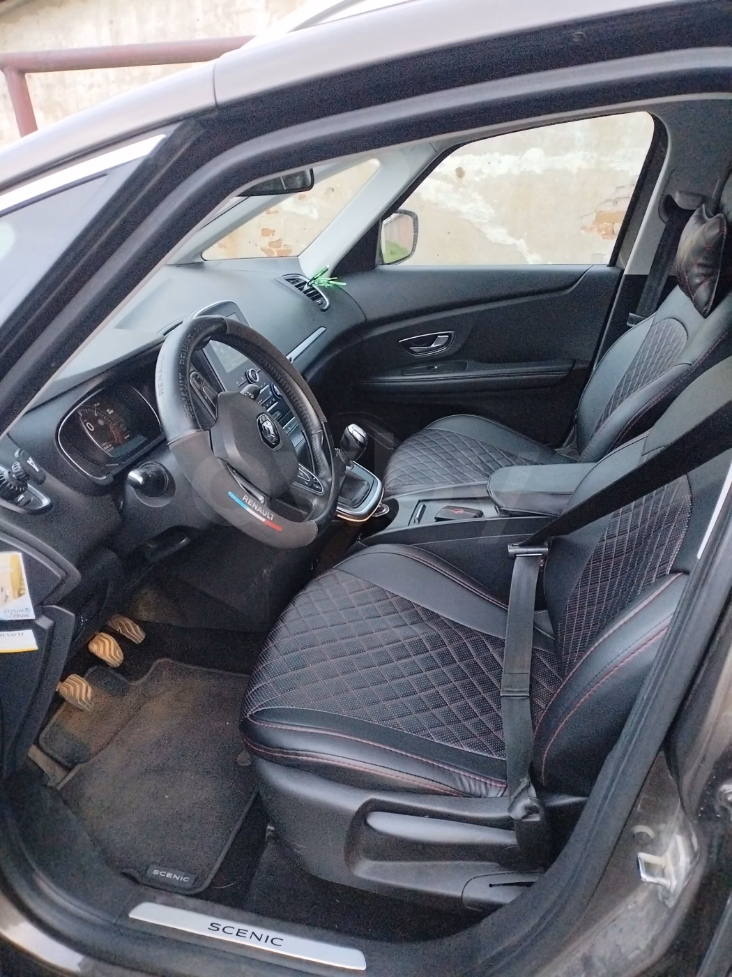 Renault Scenic фото 16