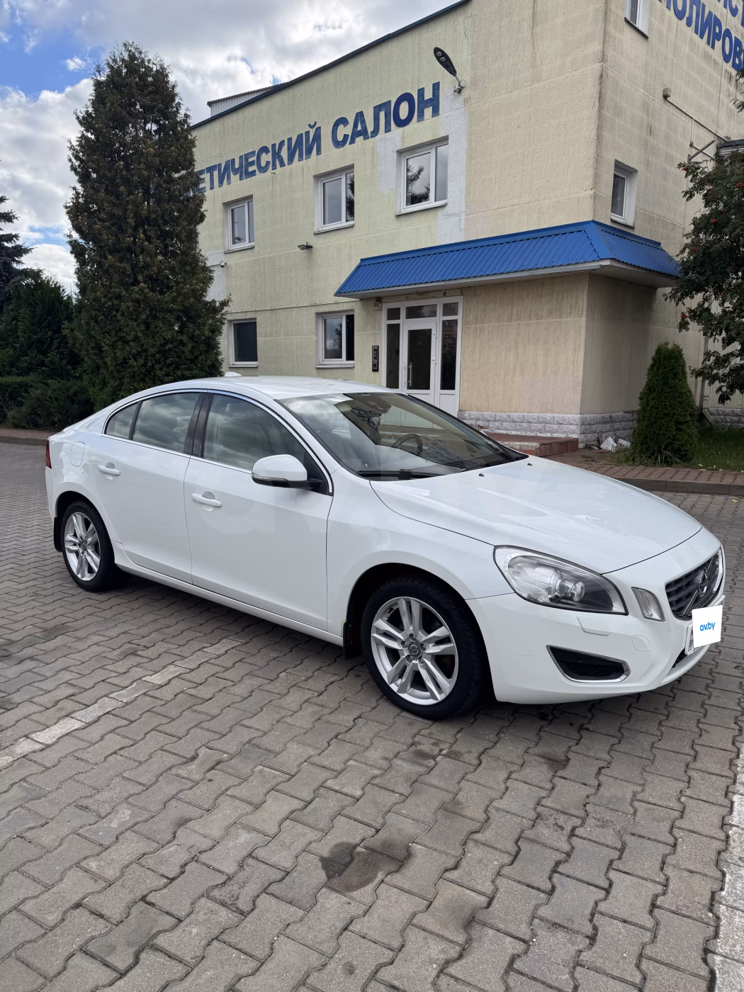 Volvo S60 фото 3