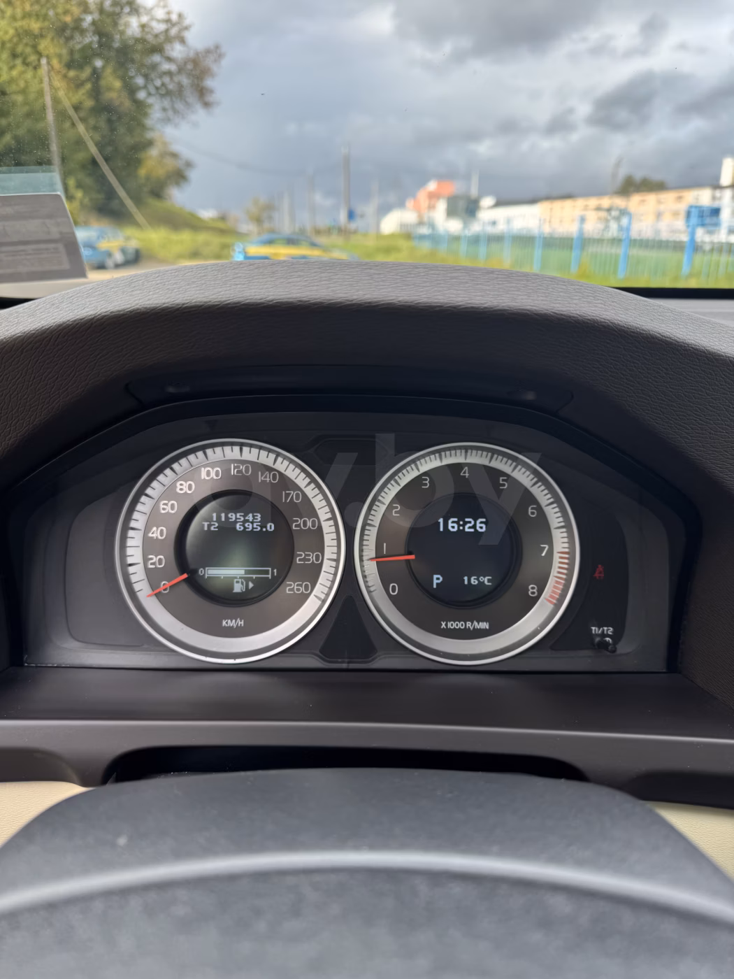 Volvo S60 фото 8