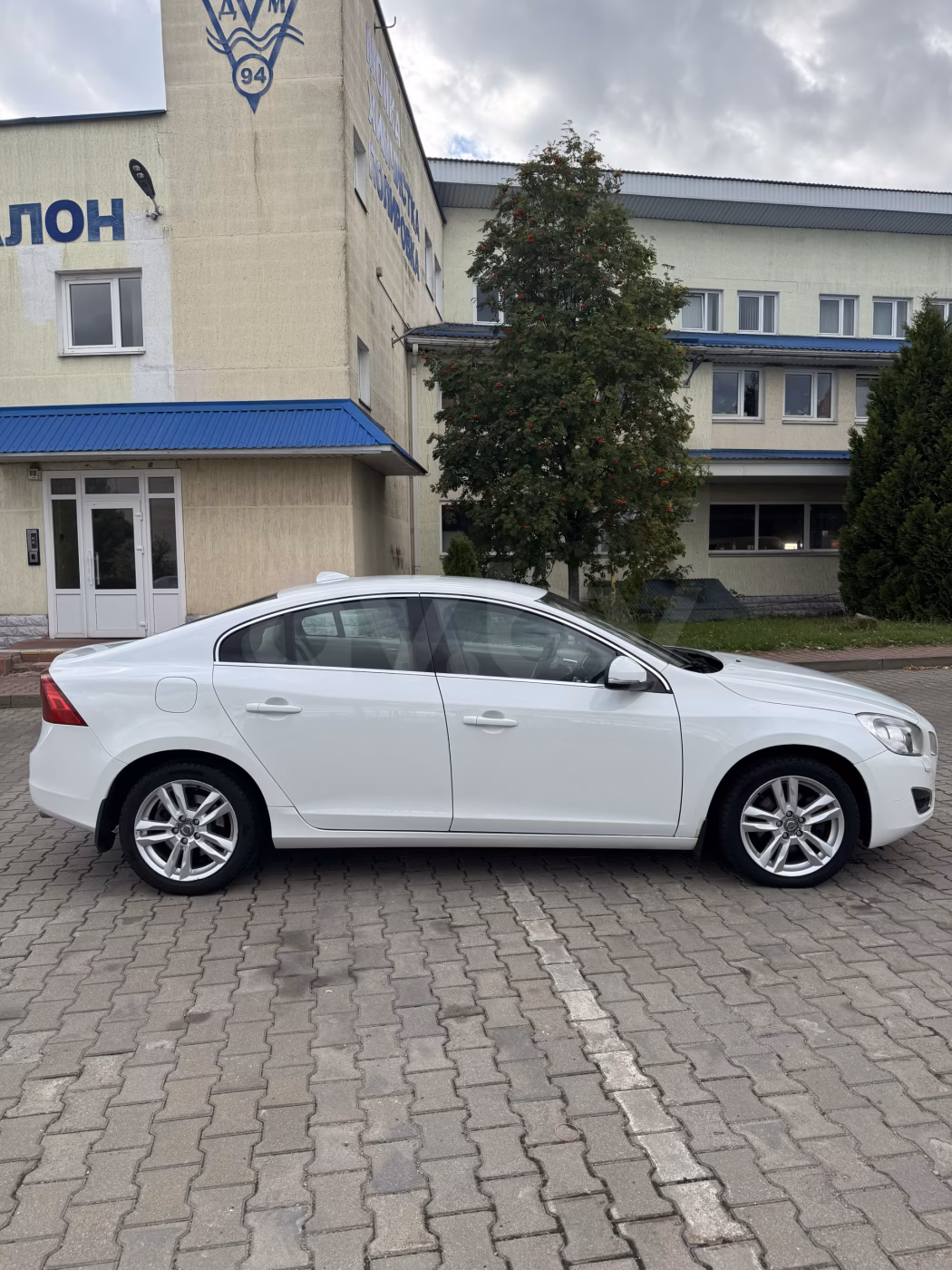 Volvo S60 фото 4