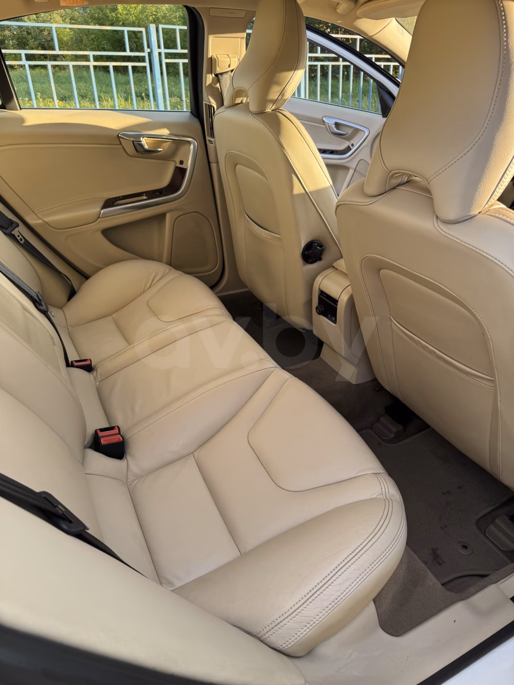 Volvo S60 фото 11