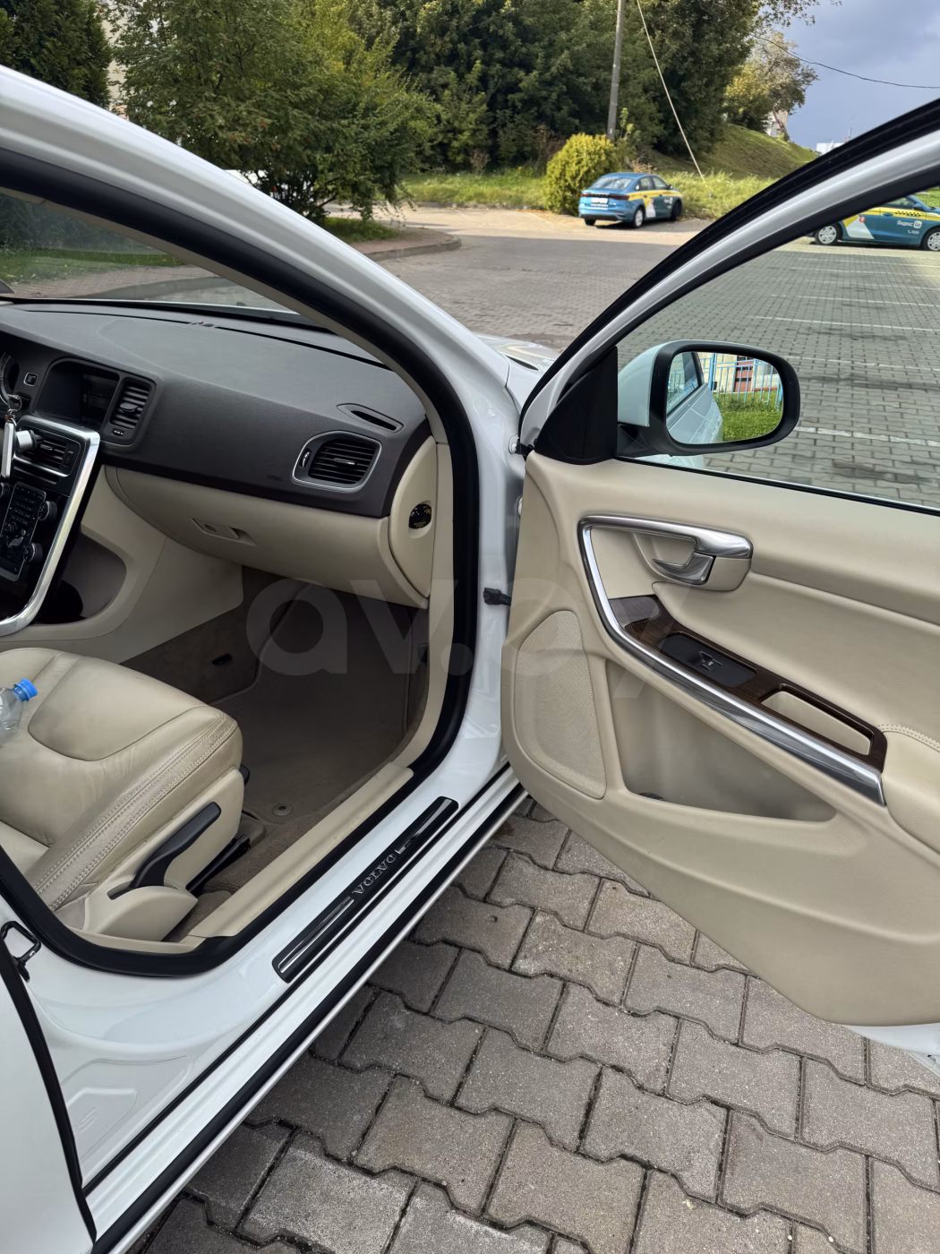 Volvo S60 фото 9