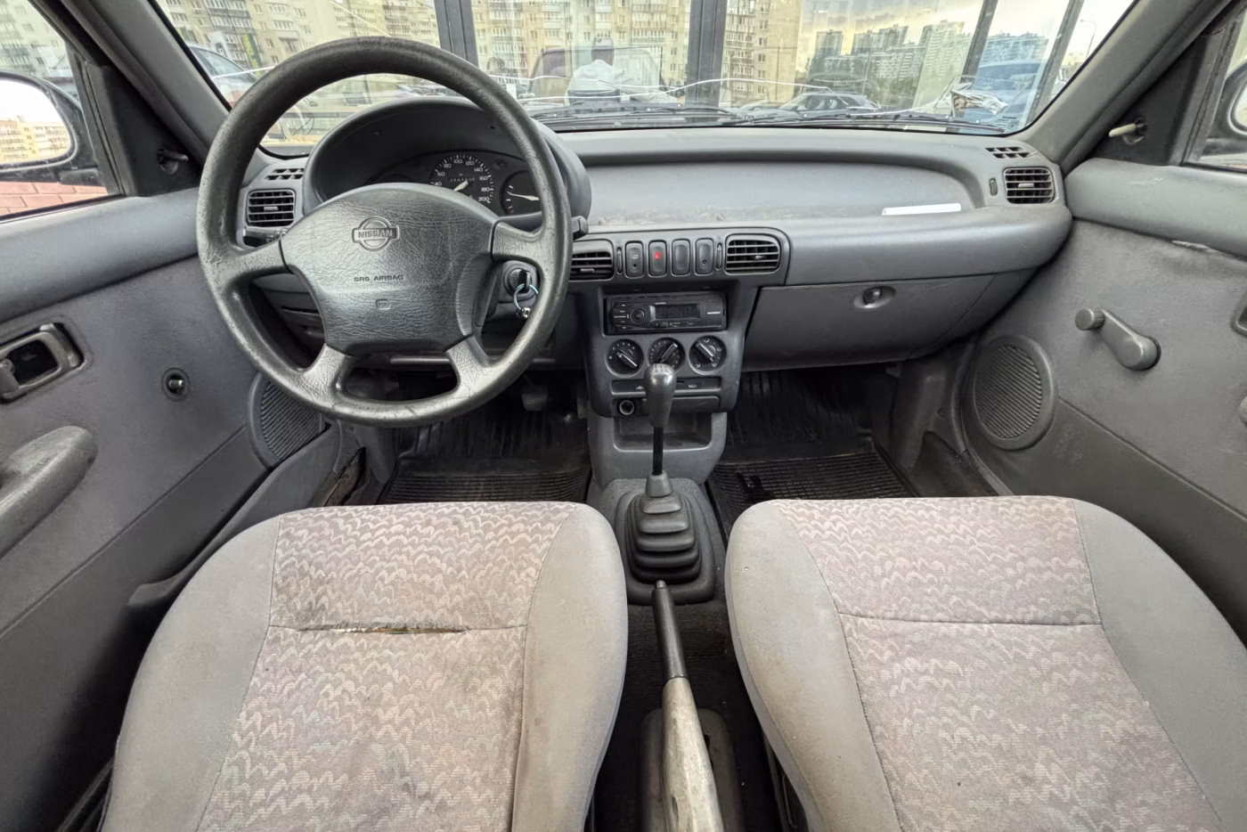 Nissan Micra фото 12