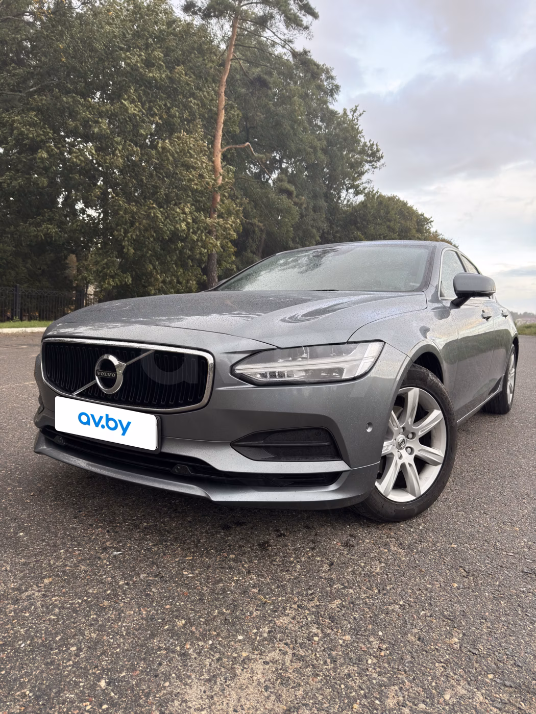 Volvo S90