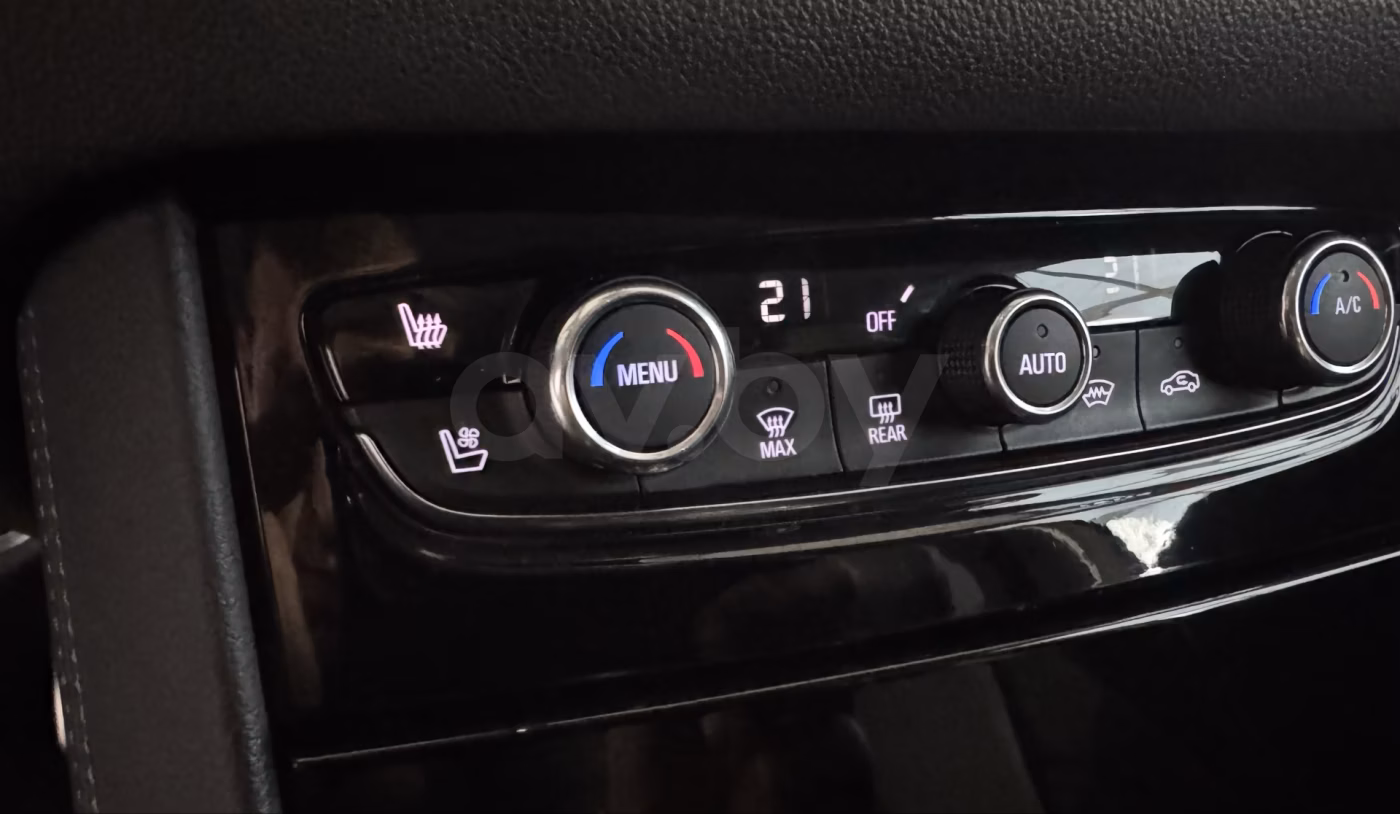 Opel Grandland X фото 11