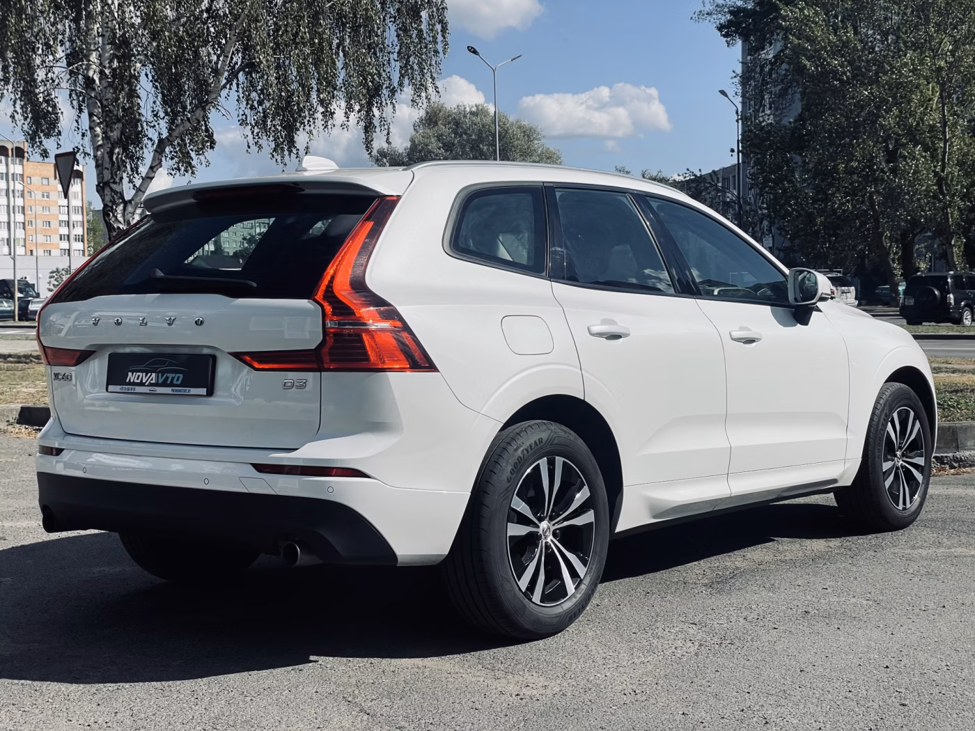 Volvo XC60 фото 5
