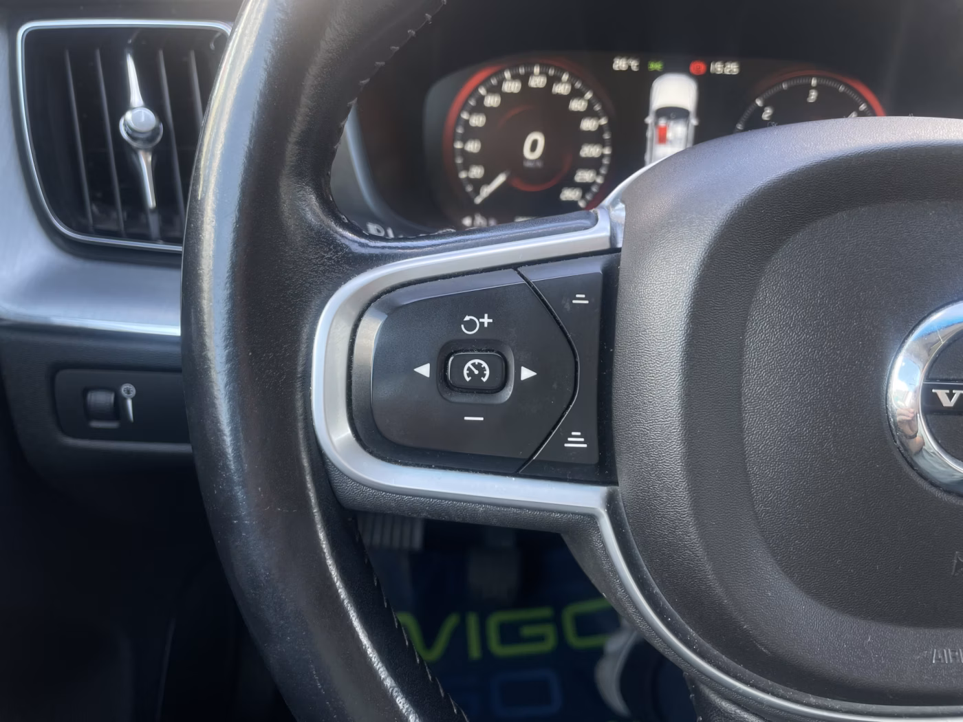 Volvo XC60 фото 21
