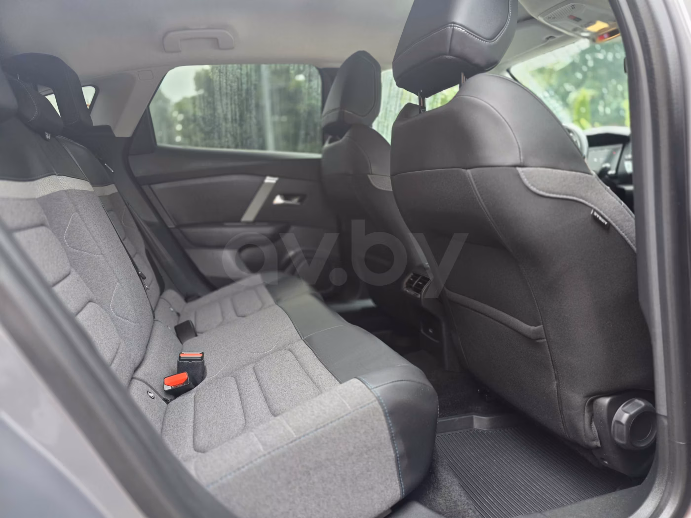 Citroen C4 фото 15