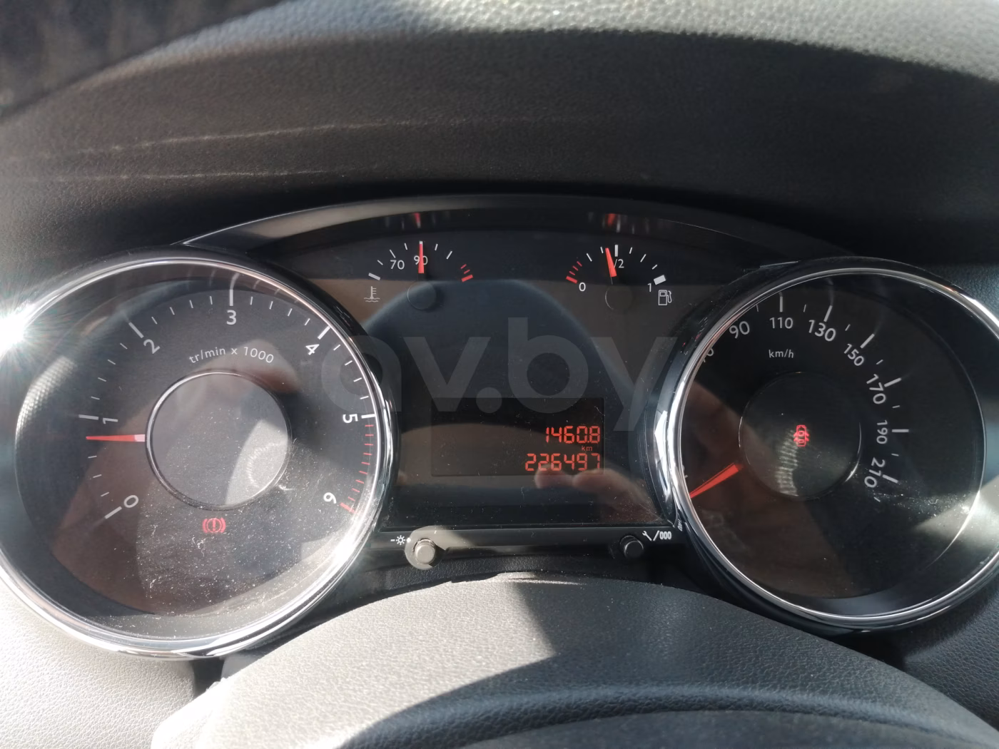 Peugeot 5008 фото 16