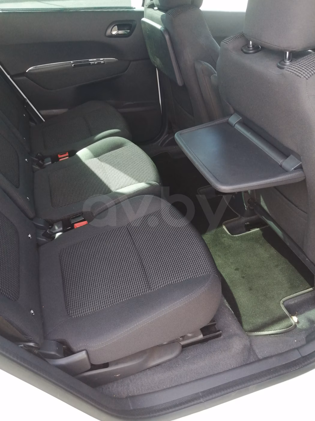 Peugeot 5008 фото 3