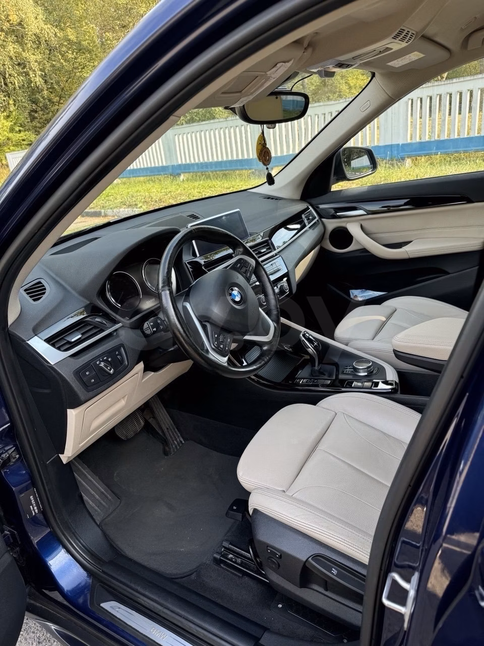 BMW X1 фото 7