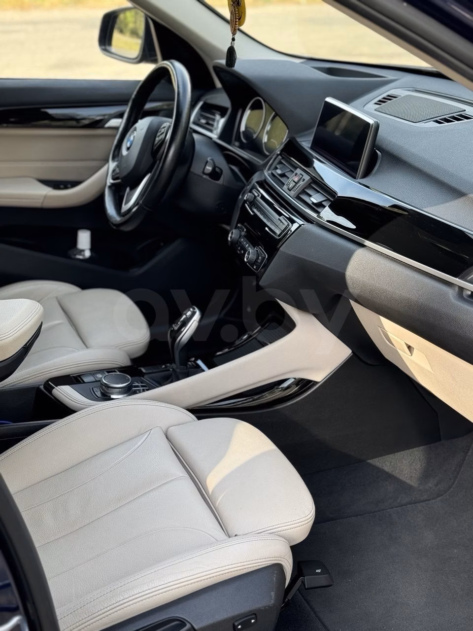 BMW X1 фото 11