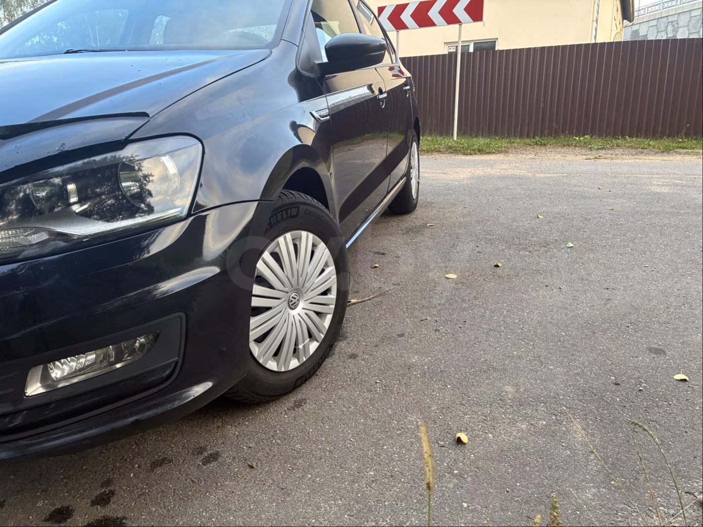 Volkswagen Polo Sedan фото 4