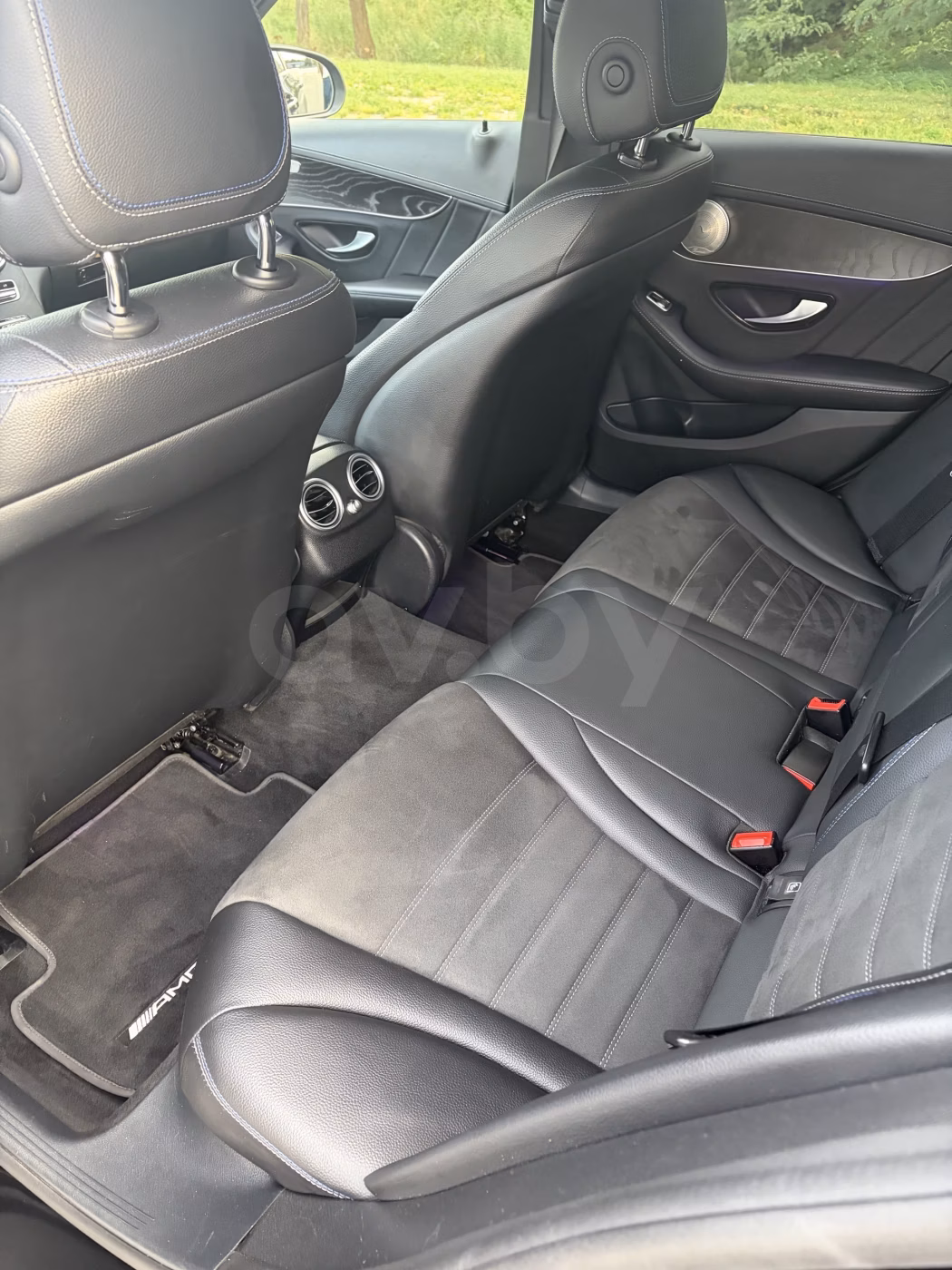 Mercedes-Benz C-Класс фото 19