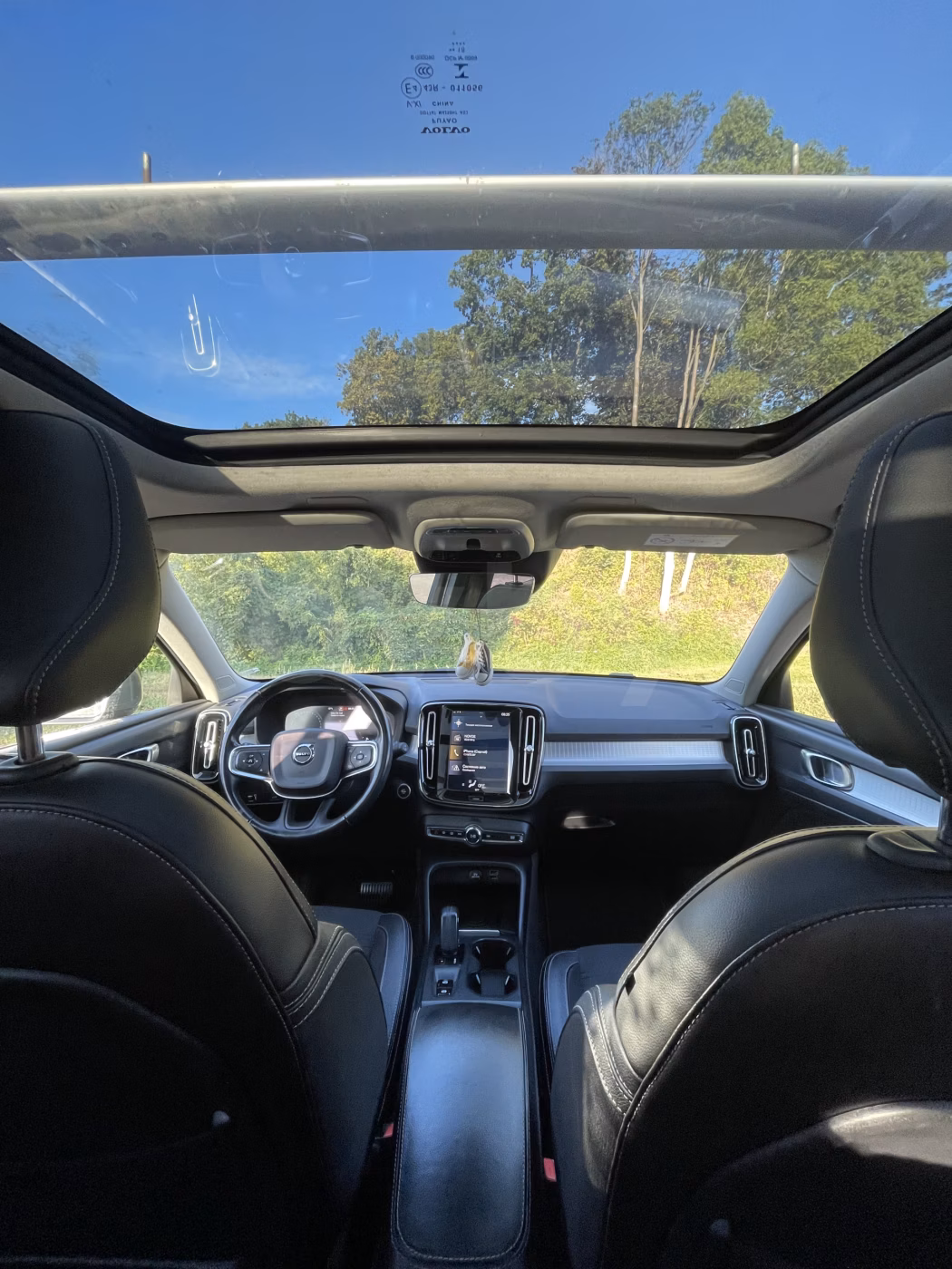 Volvo XC40 фото 4