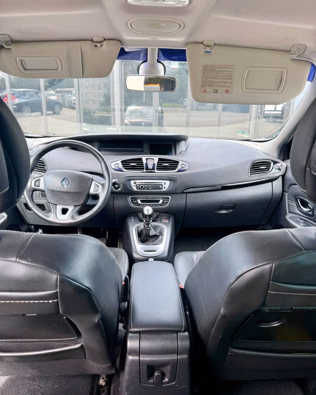 Renault Scenic фото 10