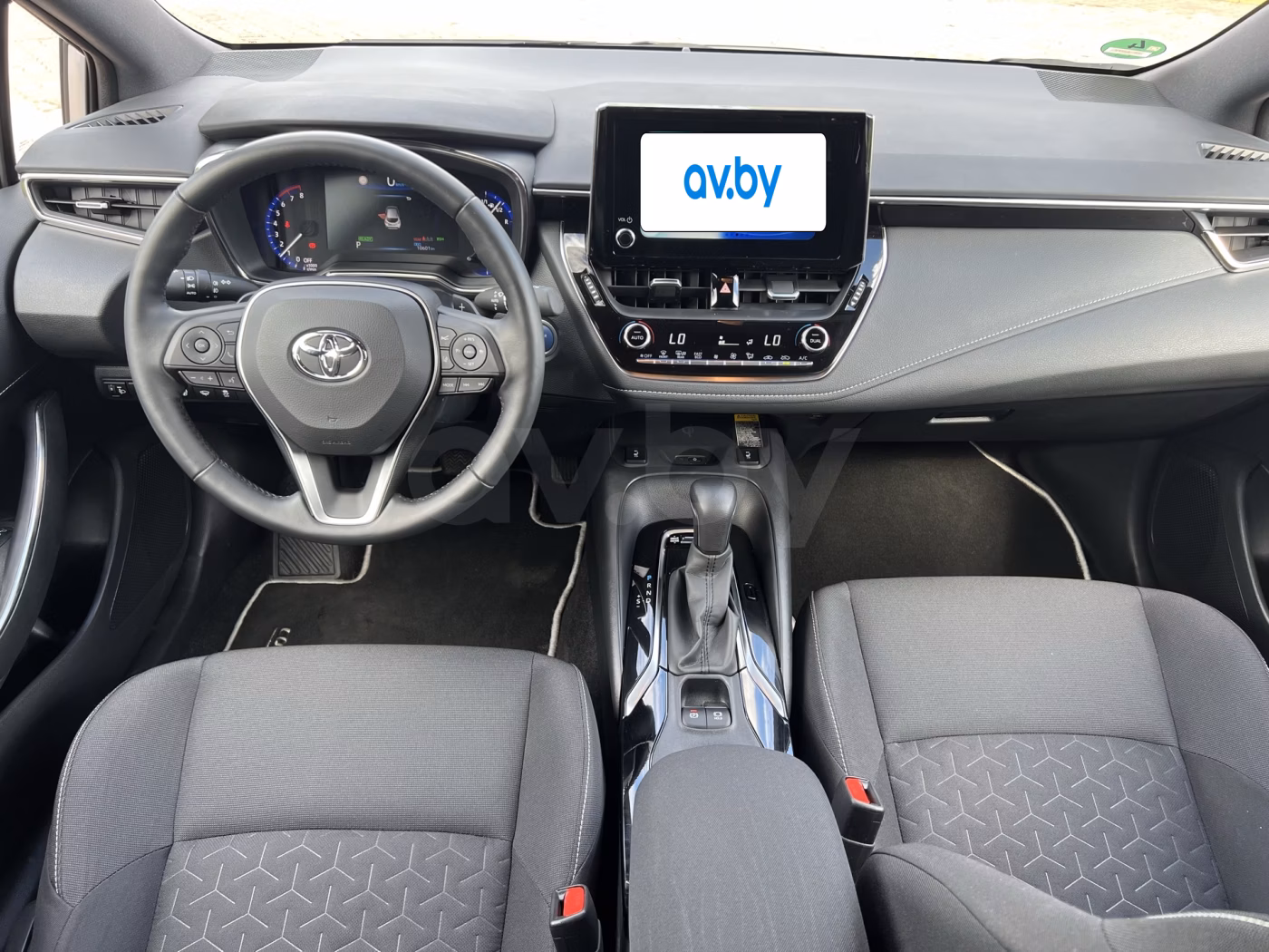 Toyota Corolla фото 14