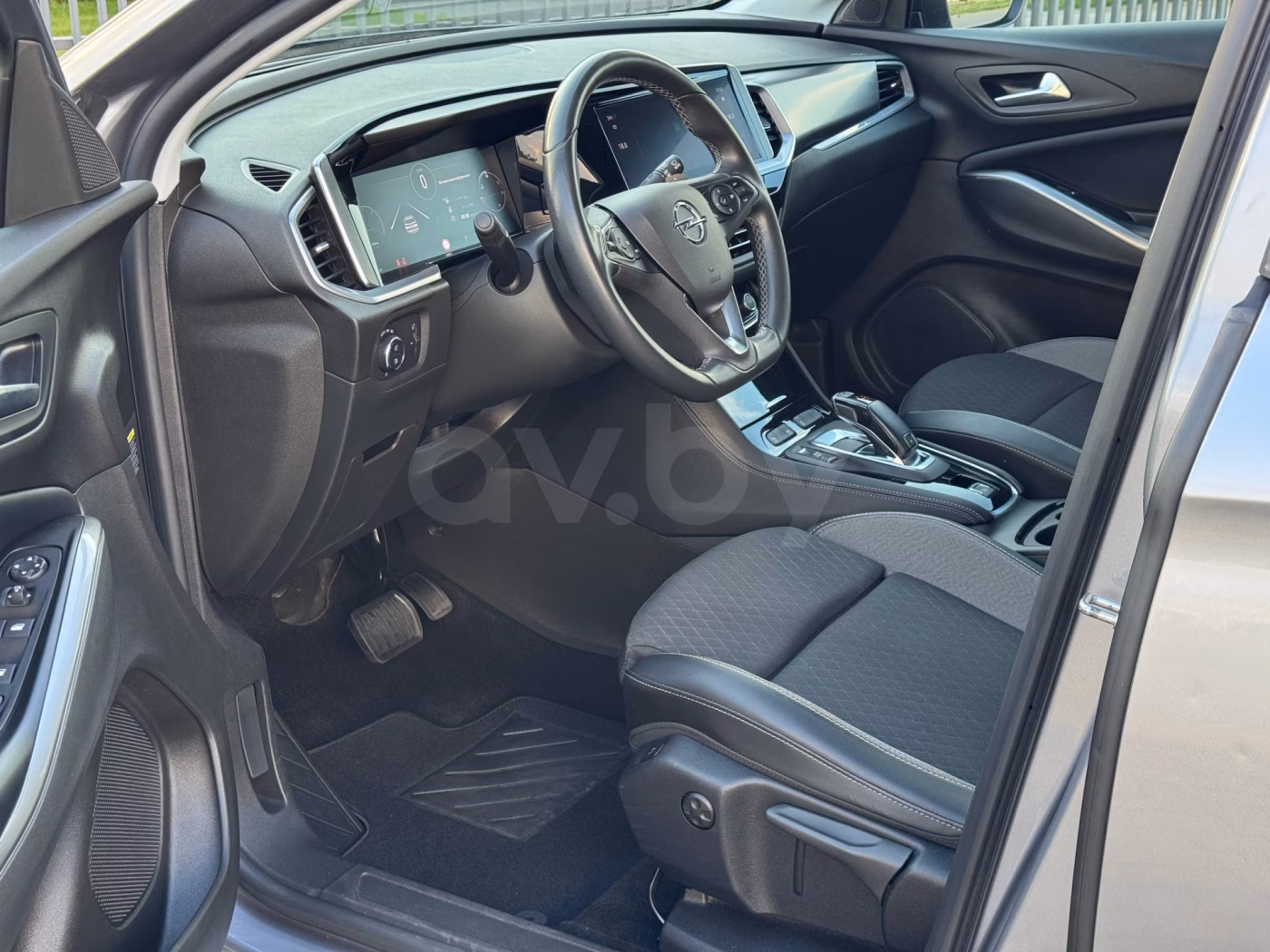 Opel Grandland X фото 17