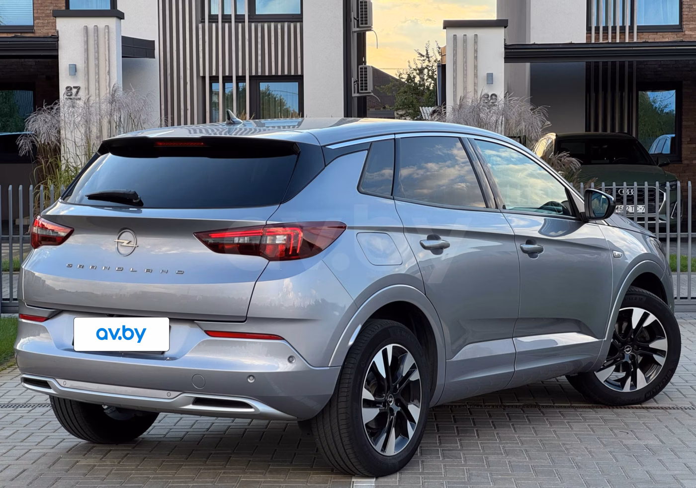 Opel Grandland X фото 8
