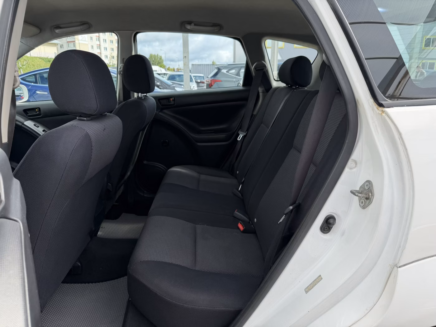 Pontiac Vibe фото 8