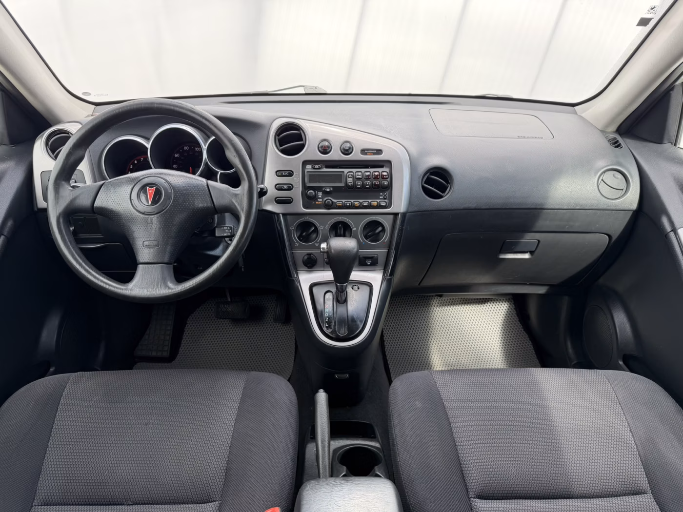 Pontiac Vibe фото 11