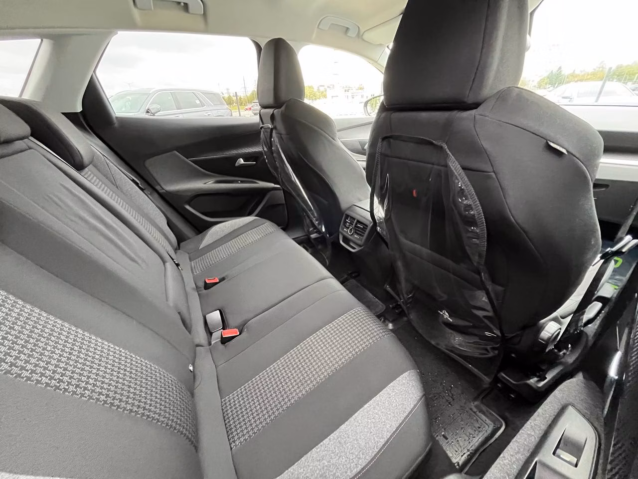 Peugeot 3008 фото 11