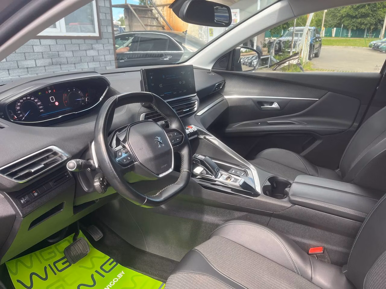 Peugeot 5008 фото 19