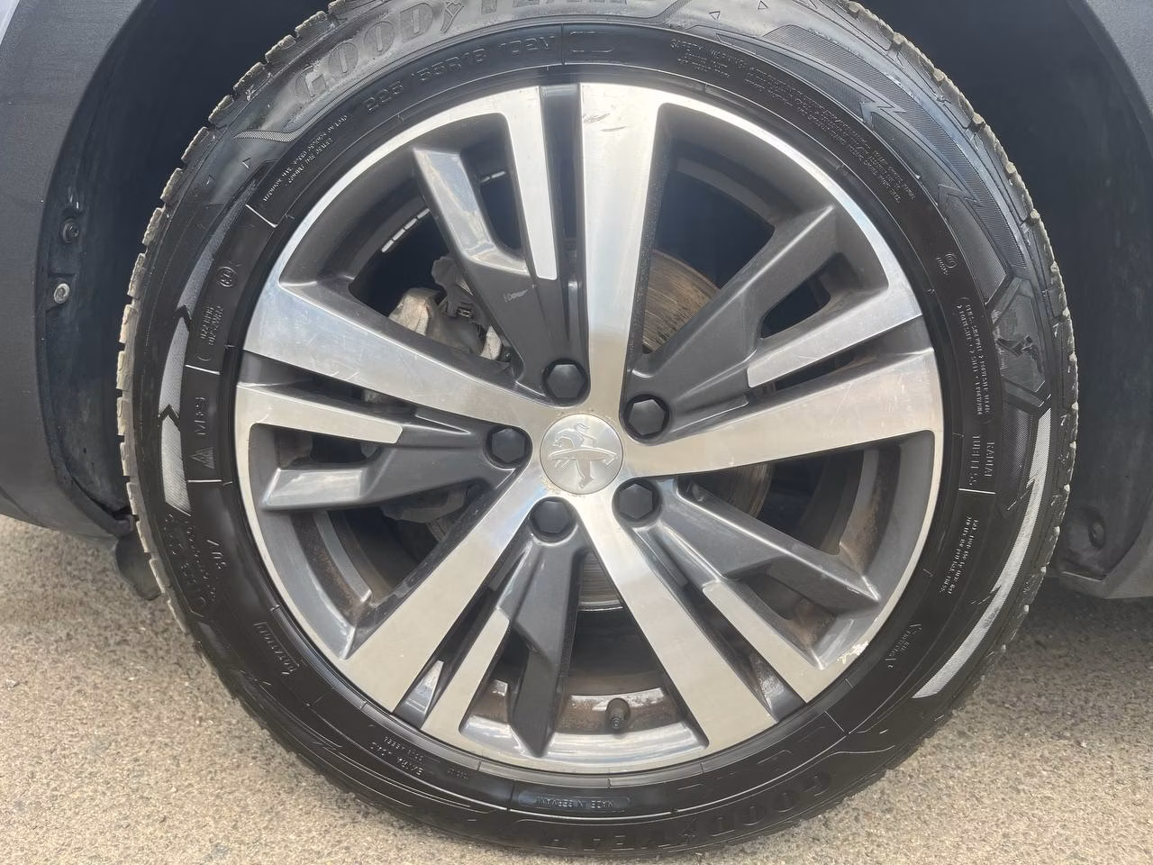Peugeot 5008 фото 12