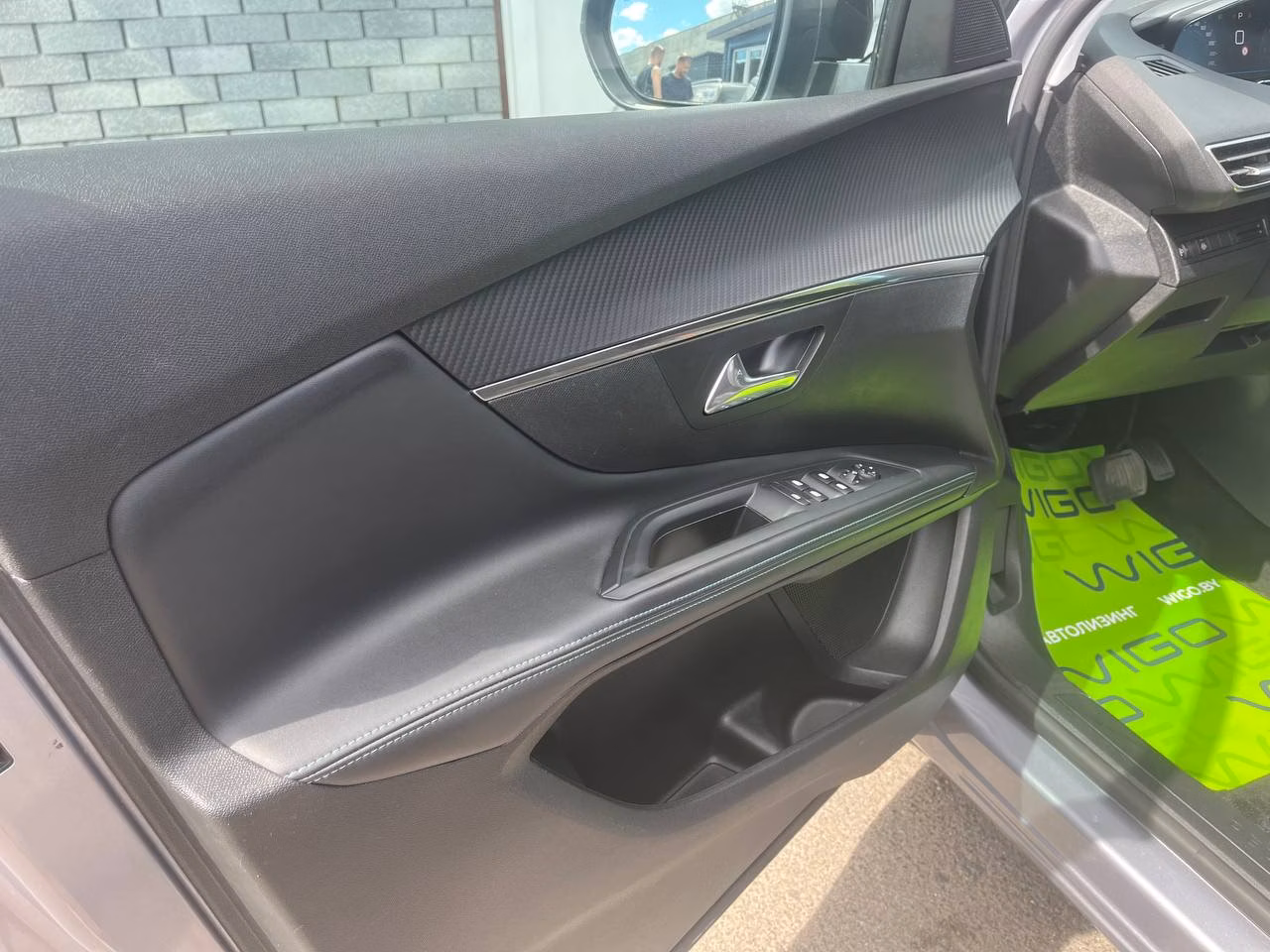 Peugeot 5008 фото 18