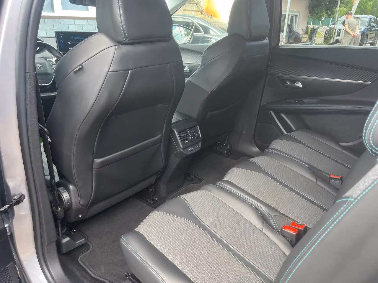 Peugeot 5008 фото 15