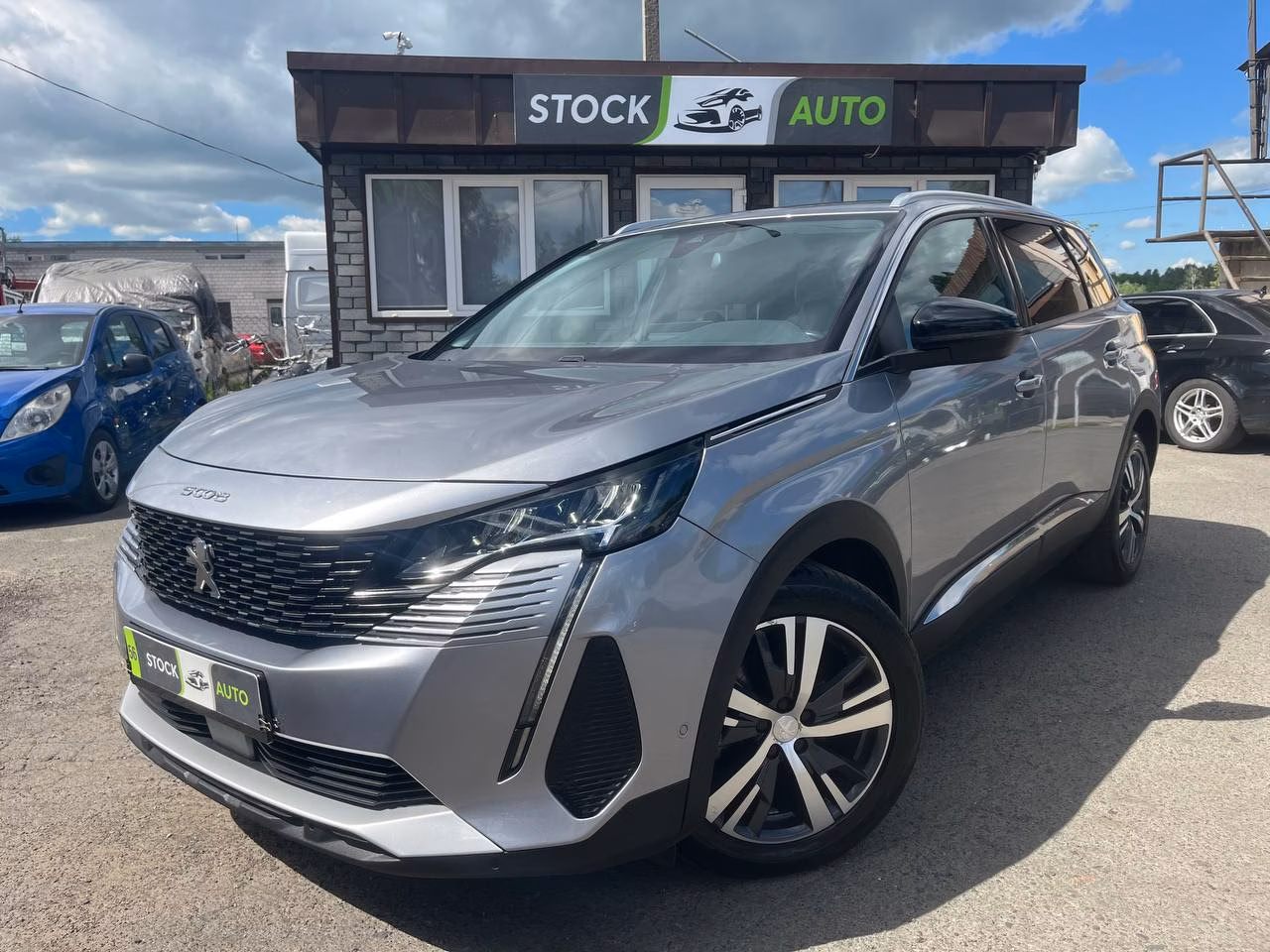 Peugeot 5008 фото 3