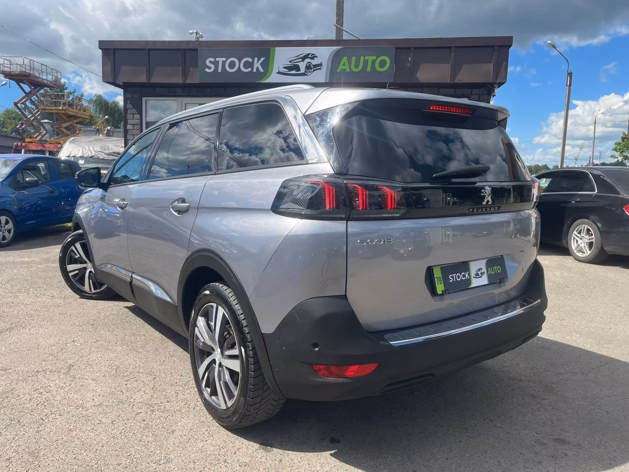 Peugeot 5008 фото 7