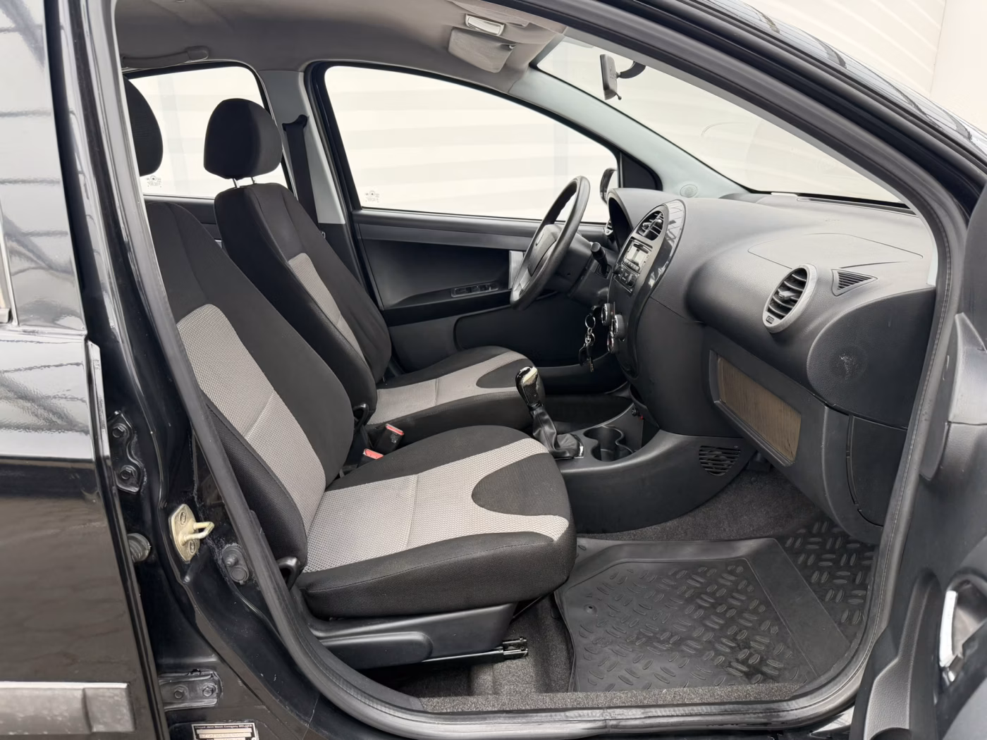 Geely LC Cross фото 7