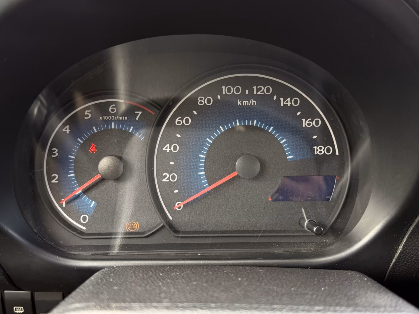 Geely LC Cross фото 10