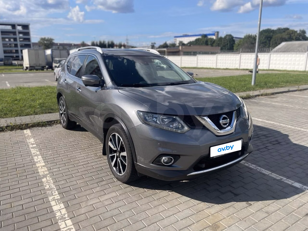 Nissan X-Trail фото 2