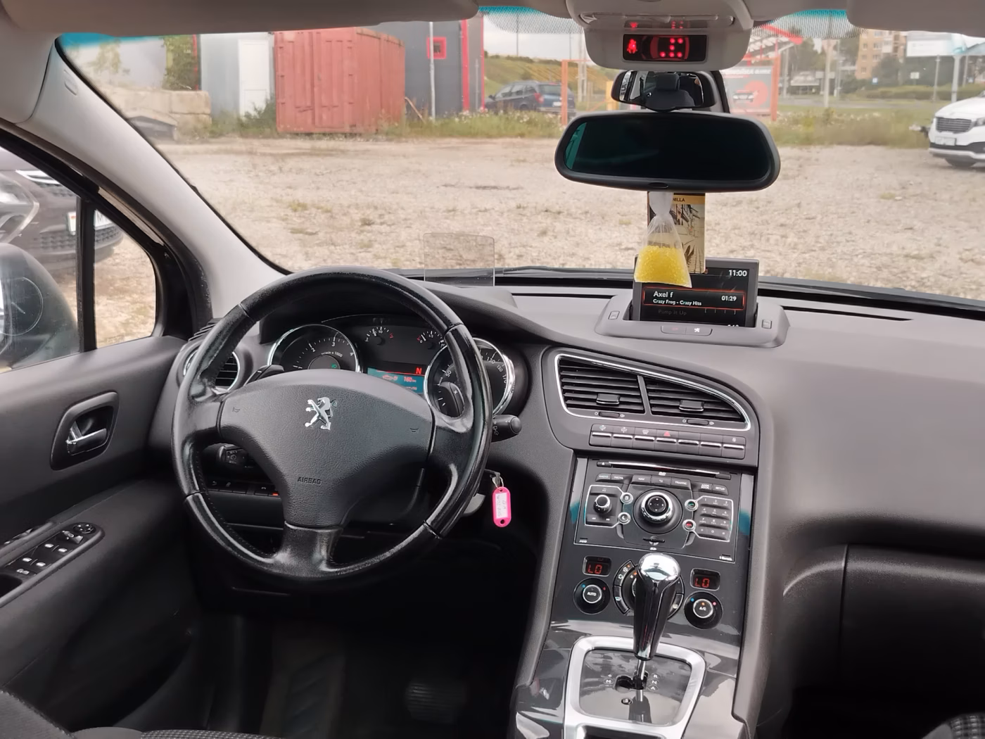 Peugeot 5008 фото 21
