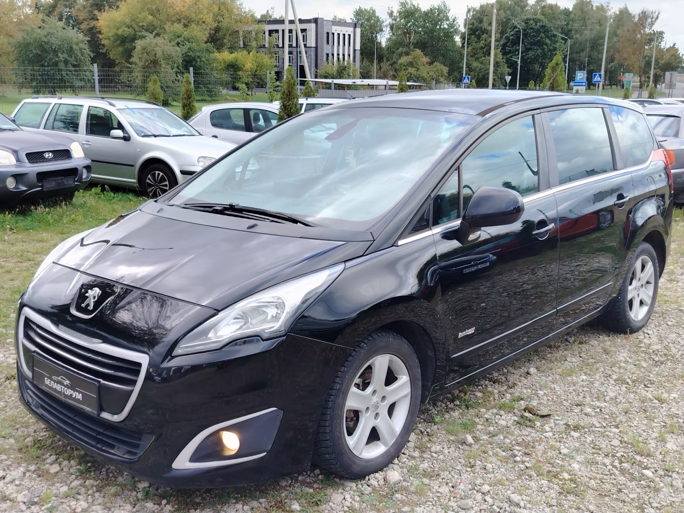 Peugeot 5008 фото 3